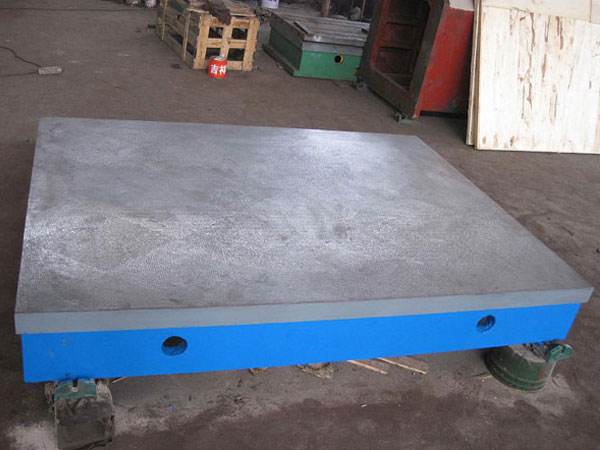刮研铸铁平台.jpg