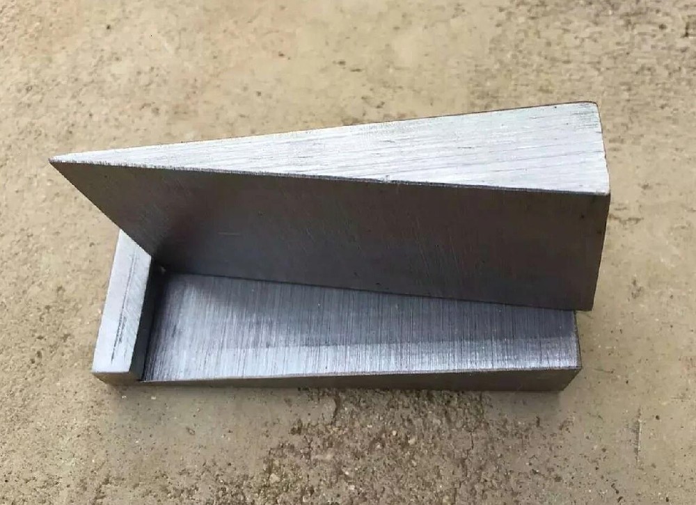 1769305255209014.jpg 调整垫铁.jpg