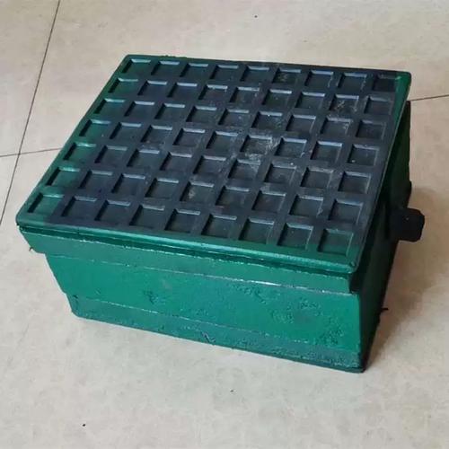 三层防震垫铁.jpg